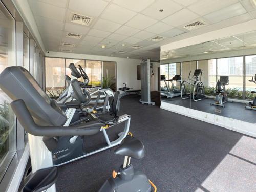 Vogue Brand New Spacious Two Bedroom Apartment with Pool, Kids Area, Scenic 10th Floor Views, Dubaï (photo 5)