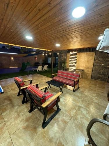 Al Zain Chalet - Private Pool in Al Rama
