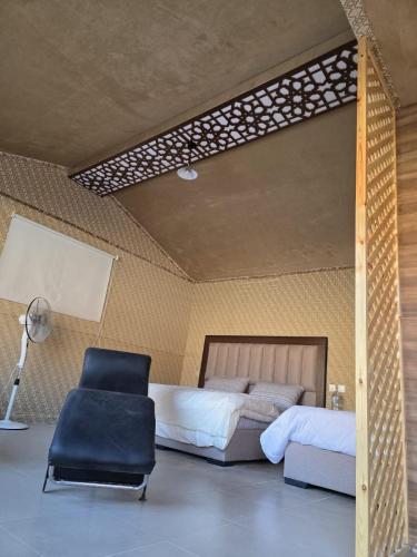 4 twin beds