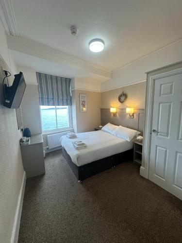 1 double bed