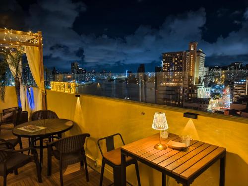 Surrounding environment, Macau Hotel S near Rua da Felicidade