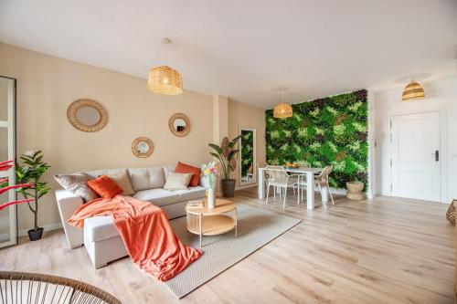 Charming 4-Bedroom Apartment in Malaga's Historic Center, Malaga