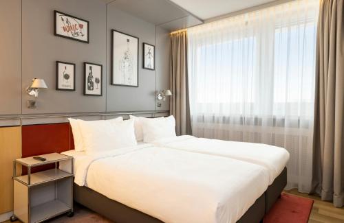 2 twin beds