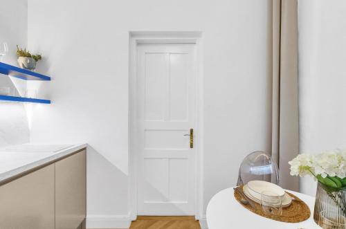 NEW! Studio Loft near BlueChurch - TOP location - Old Town, Братислава (фото 11)