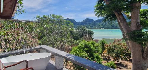 Phi Phi View Point Resort in Koh Phi Phi