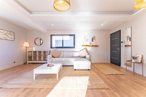 La maison Barthe design 4ch clim parking privé gîte à louer Montaudran