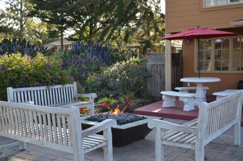 設施, 太平洋叢林日落酒店 (Sunset Inn Pacific Grove) in 近市中心