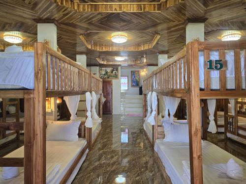 Sokmixay Backpackers hostel in Nong Khiaw