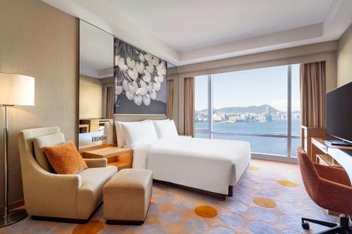 Renaissance Hong Kong Harbour View Hotel