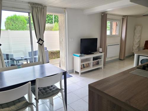 Charmant logement lumineux - Terrasse privee - Wifi in 拉紹塞埃聖維克托