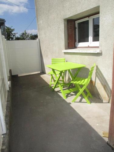 Charmant logement lumineux - Terrasse privee - Wifi in 拉紹塞埃聖維克托