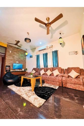 . Fort heaven home stay