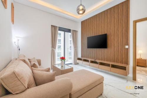 Splendour Living 1BR at Azizi Riviera, Dubai