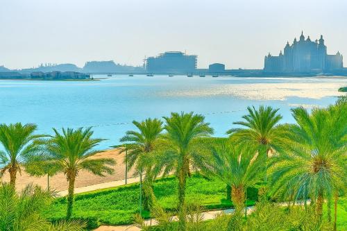 Gulf Horizon Chic Beachfront Suite with Pool By Rosewood - 210, Dubai (foto 7)