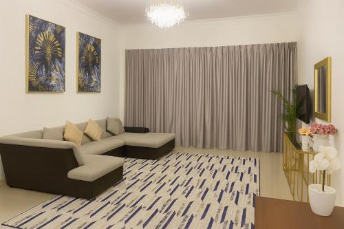 Gulf Horizon Chic Beachfront Suite with Pool By Rosewood - 210, Dubai (foto 10)