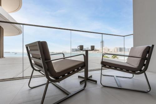 Beachfront Luxe 1BR Grand Bleu with Private Beach & Sea View, Dubaj (zdjęcie 8)
