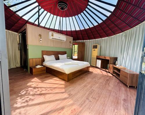 1 queen bed