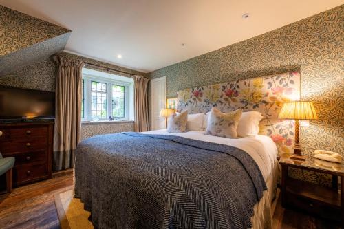 2 twin beds
