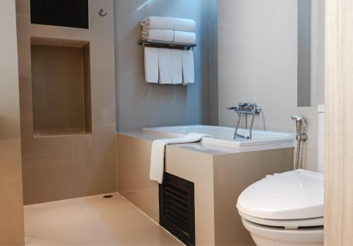 room detail thumbnail 2