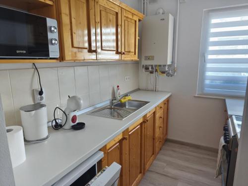 บริการและสิ่งอำนวยความสะดวก, The Other House in เมอร์คูเรียคูก