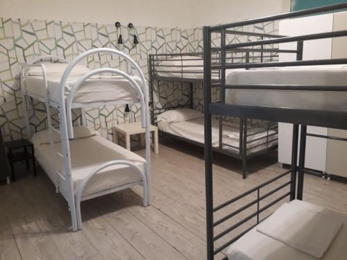 Balarm - Hostel and Bar, Palermo (photo 2)