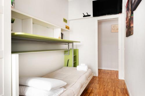 Vatican Easy Access 3 BDR Metro A Airport Link, Рим (фото 9)