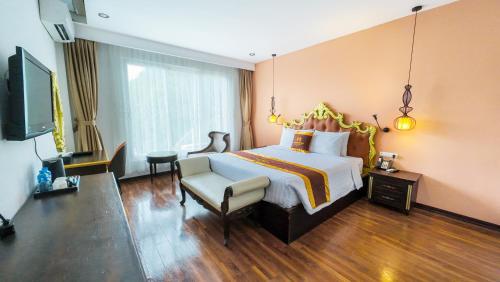 room detail thumbnail 0