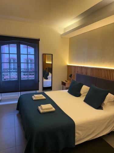 Globo Happy Hostel in อันกรา โด เฮโรซโม