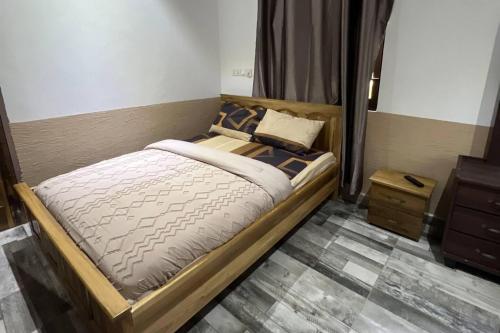 5 Bedroom House Sleeps 12 -Balcony -Hired security in أكرا