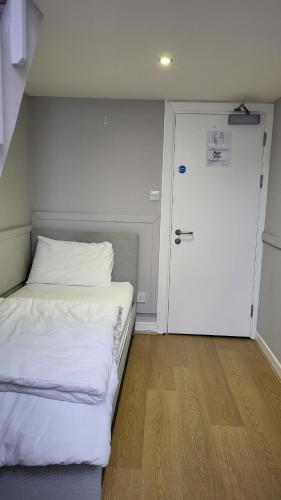 Talbot Street Guest House 4