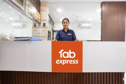 ล็อบบี้, FabExpress Good Luck Residency - Nr. NESCO Exhibition Center in แอนเธรี เวสต์