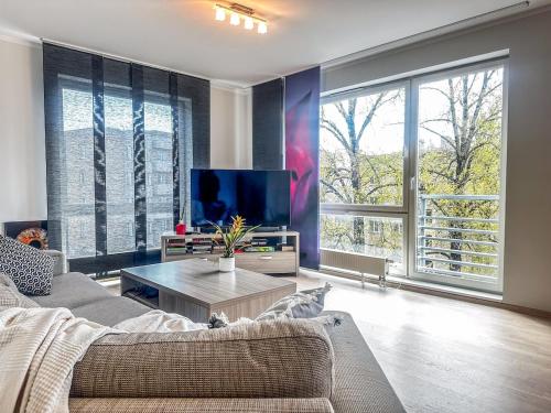 Spacious 1-BR, central, fully equipped, Smart TV, Tallinn (photo 9)