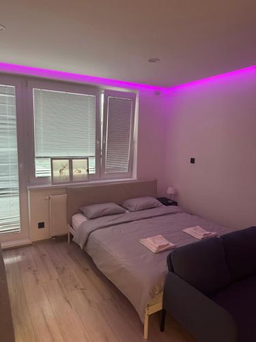 Light apartment near City Center with easy transport access, Bratislava