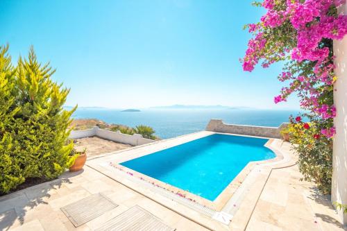 Villa Santa-Fe Private Pool in Koyunbaba