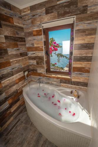 Villa Santa-Fe Private Pool in Koyunbaba