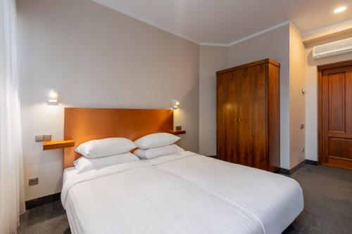 RIJA Riga City Centre Hotel - image 2