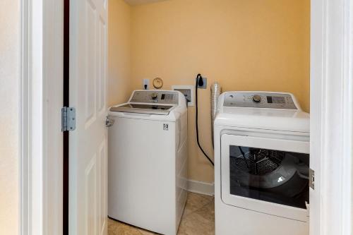 Horizon at 77th - image 7