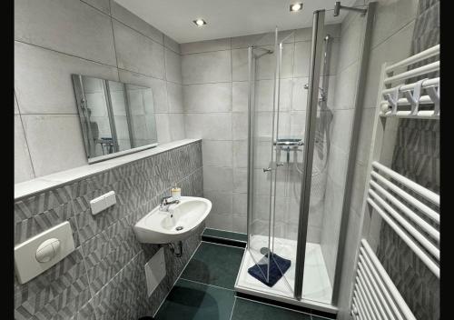 浴室, Ferienwohnung Schlosspark der WAG in 阿爾滕堡