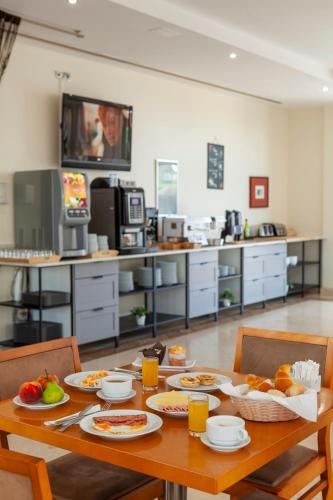 餐飲選擇, 普拉亞太陽酒店 (Hotel Praia Sol) in 維拉摩雷