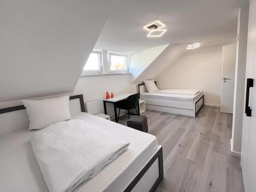 Zimmer mit 2 einzelbetten, gemeinschaftsbad