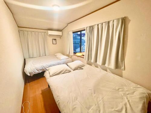 渋谷区の一軒家貸切 80平米 3寝室6ベッド 新宿渋谷原宿エリア 幡ヶ谷駅徒歩5分 新宿まで電車4分