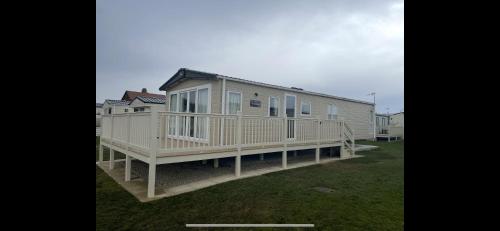 Fabulous seaside caravan getway at Cayton Bay – khách sạn tại Cayton