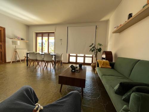 Villa with Garden near Rome for Groups & Families in Orte