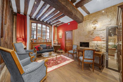 Вход, Hotel de la Bretonnerie in 4th - The Marais