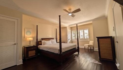 La Casa Hotel