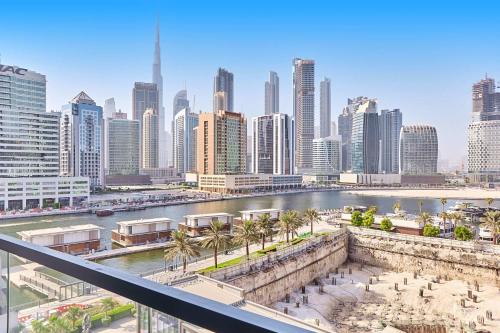 Khalifa View Luxe 1BHK, Dubái