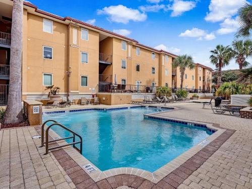 New Listing! Pool Views Steps to Beach Restaurants Shopping & More! - image 20