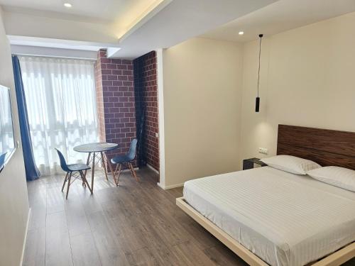 Feels Like Home Apartments, Boulevard, Tirana