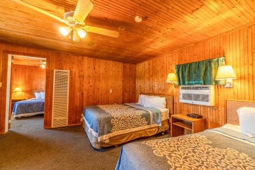 Green Acre Motel - image 7