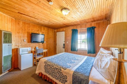 Green Acre Motel - image 14